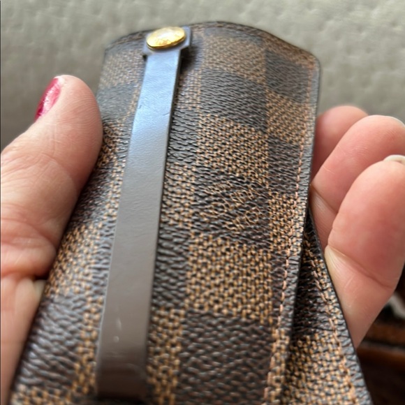 Louis Vuitton Brown Key Holder - Picture 5 of 15